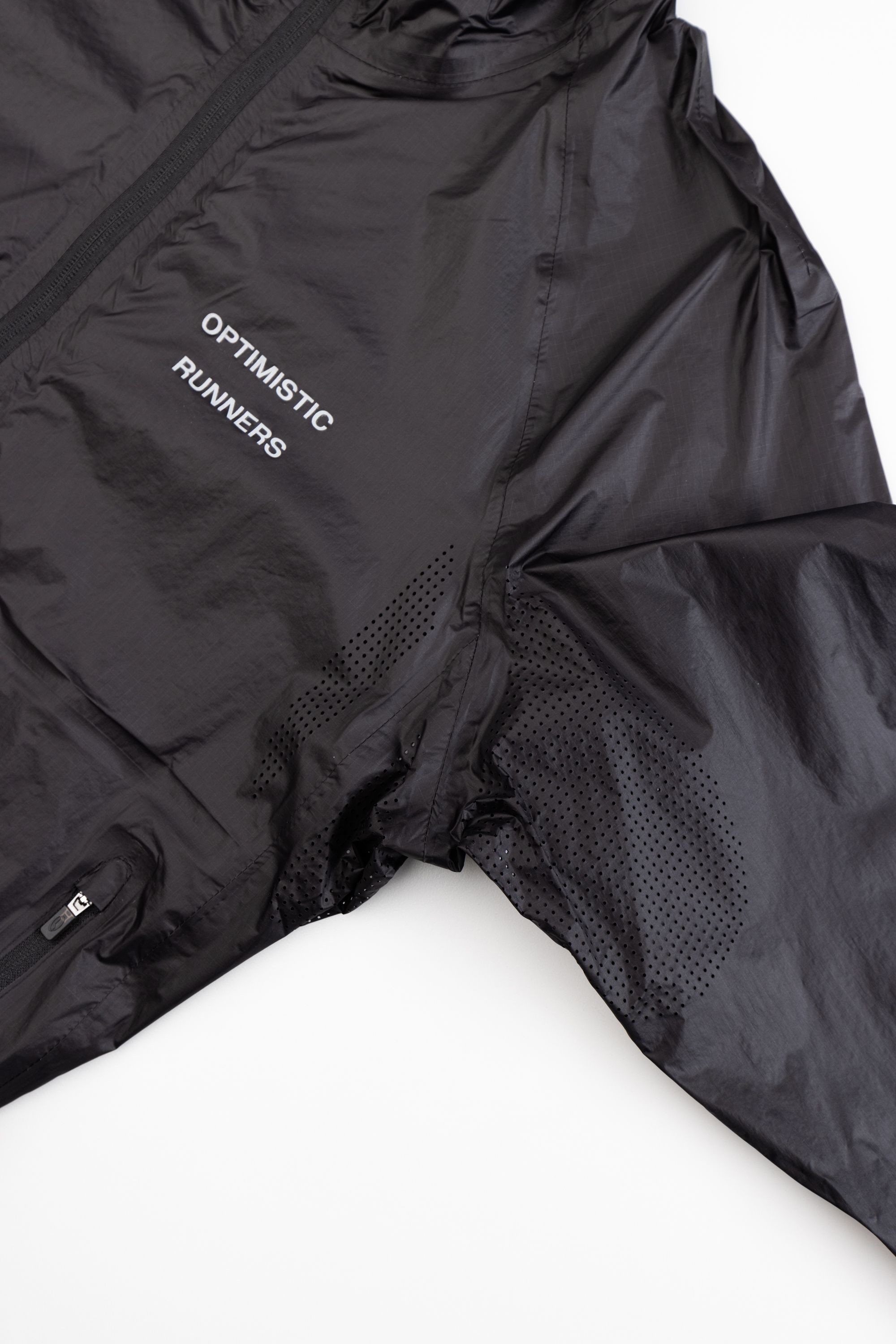 Performance packable jacket black