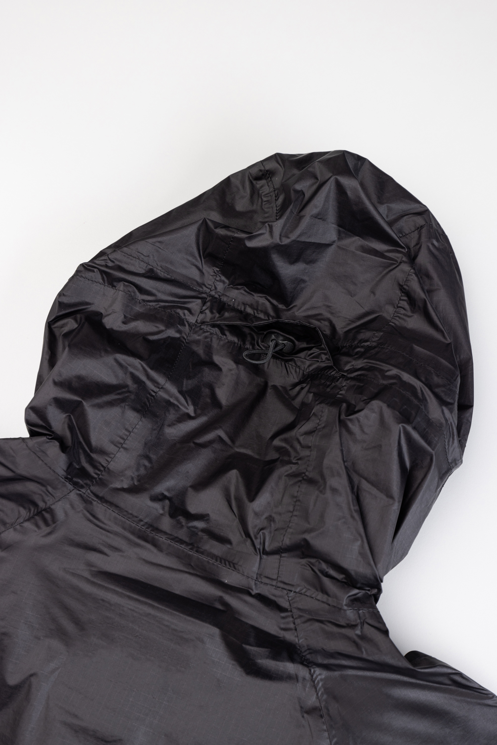 Performance packable jacket black