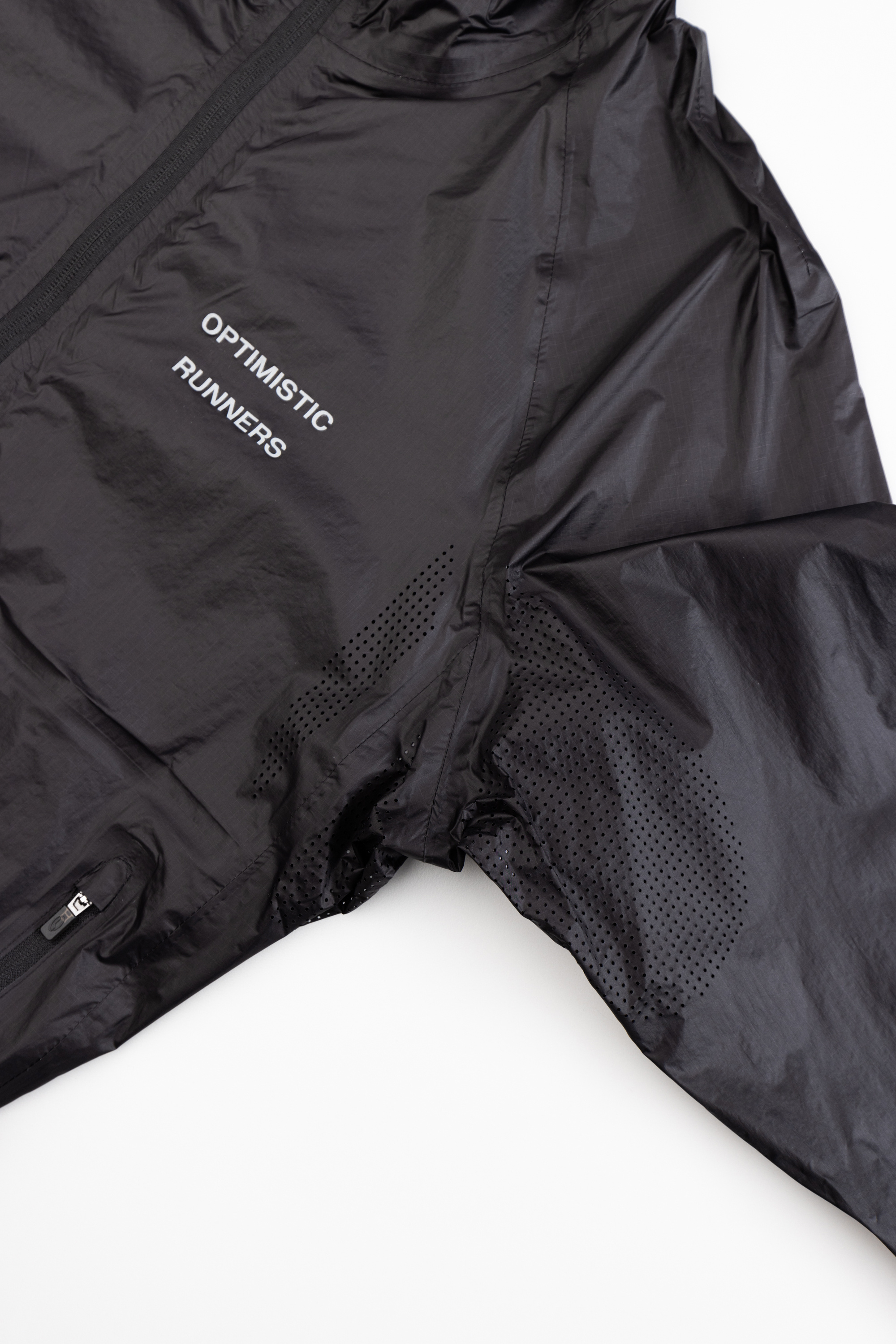 Performance packable jacket black